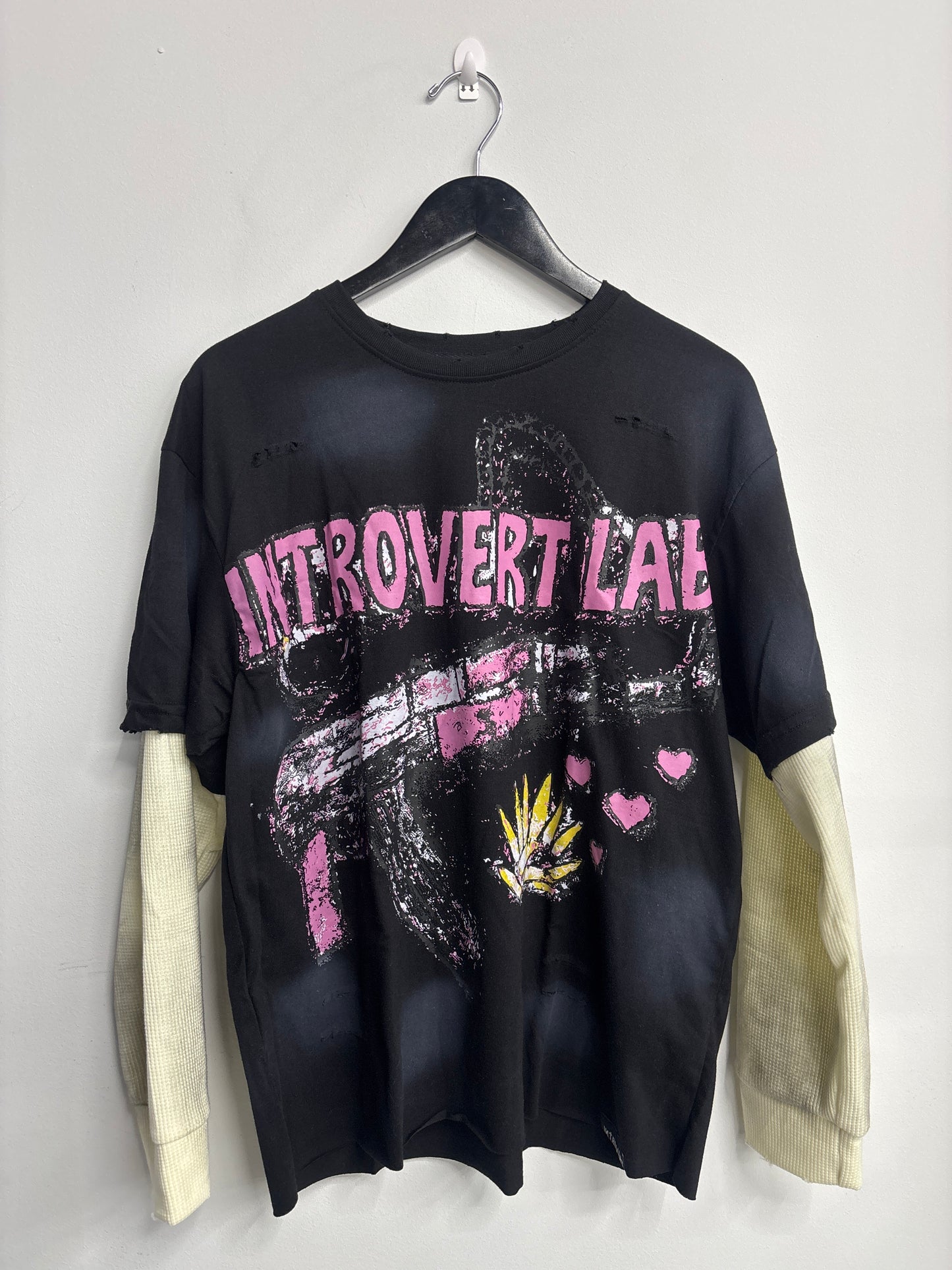 Introvert Road Runners AK Tee "Black/Pink"